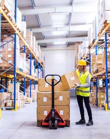 How to Immigrate to Canada As a Warehouse Associate